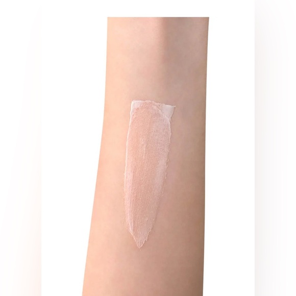 NIB Camelina + Strobe Luminizing Primer - Picture 4 of 8